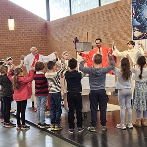 Hl. Messe - Vater unser mit Erstkommunionkindern