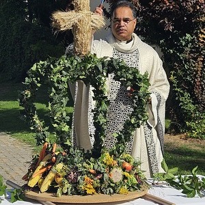 Segnung Erntedankkrone