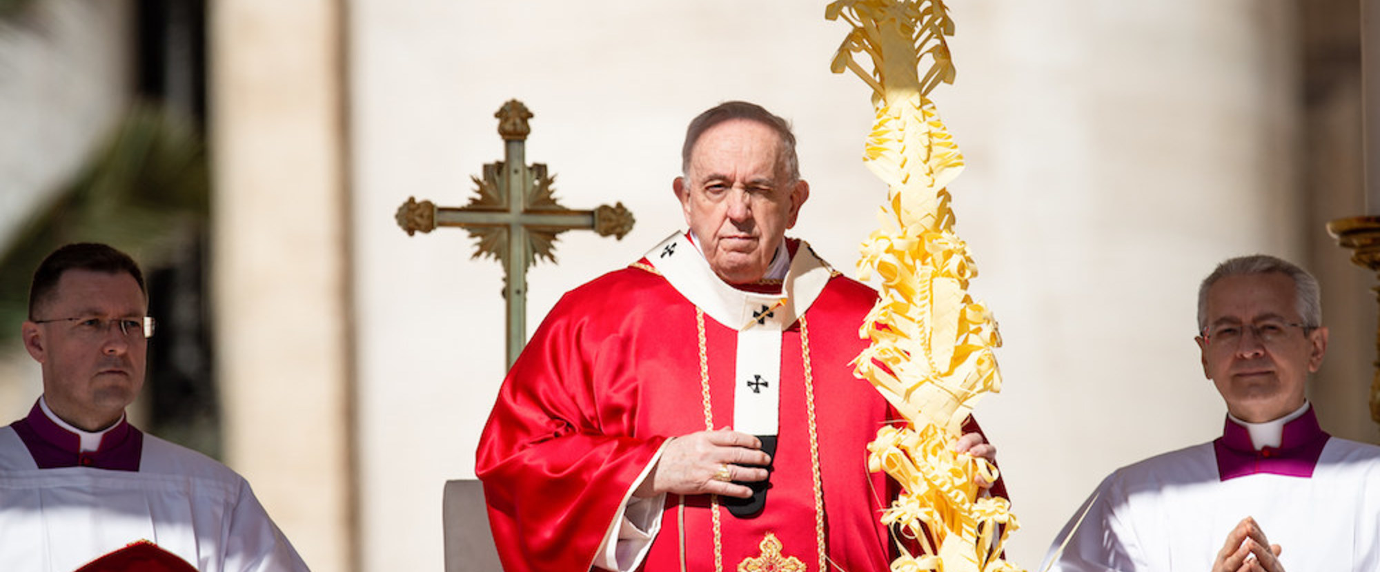 Papst Franziskus feiert die Heilige Messe am Palmsonntag am 10. April 2022 im Vatikan.