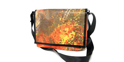 Messenger Bag 'Volles Interesse' / © Diözese Eisenstadt