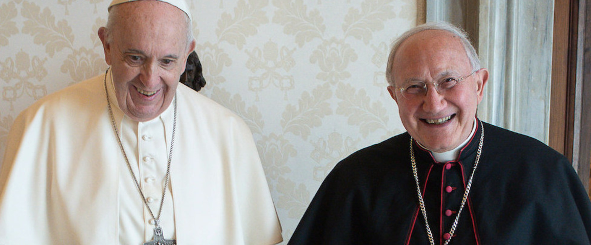 Papst Franziskus und Aldo Cavalli, Apostolischer Visitator für Medjugorje in Bosnien-Herzegowina, am 17. Dezember 2021 im Vatikan.