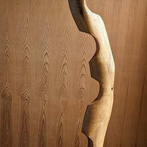 Die Metapher von der gefüllten und überfließenden Schale der Liebe wurde vom Hl. Bernhard von Clairvaux schon vor 900 Jahren verwendet. Selbst habe ich dieses Bild von meinem damaligen Betreuungslehrer geschenkt bekommen. 