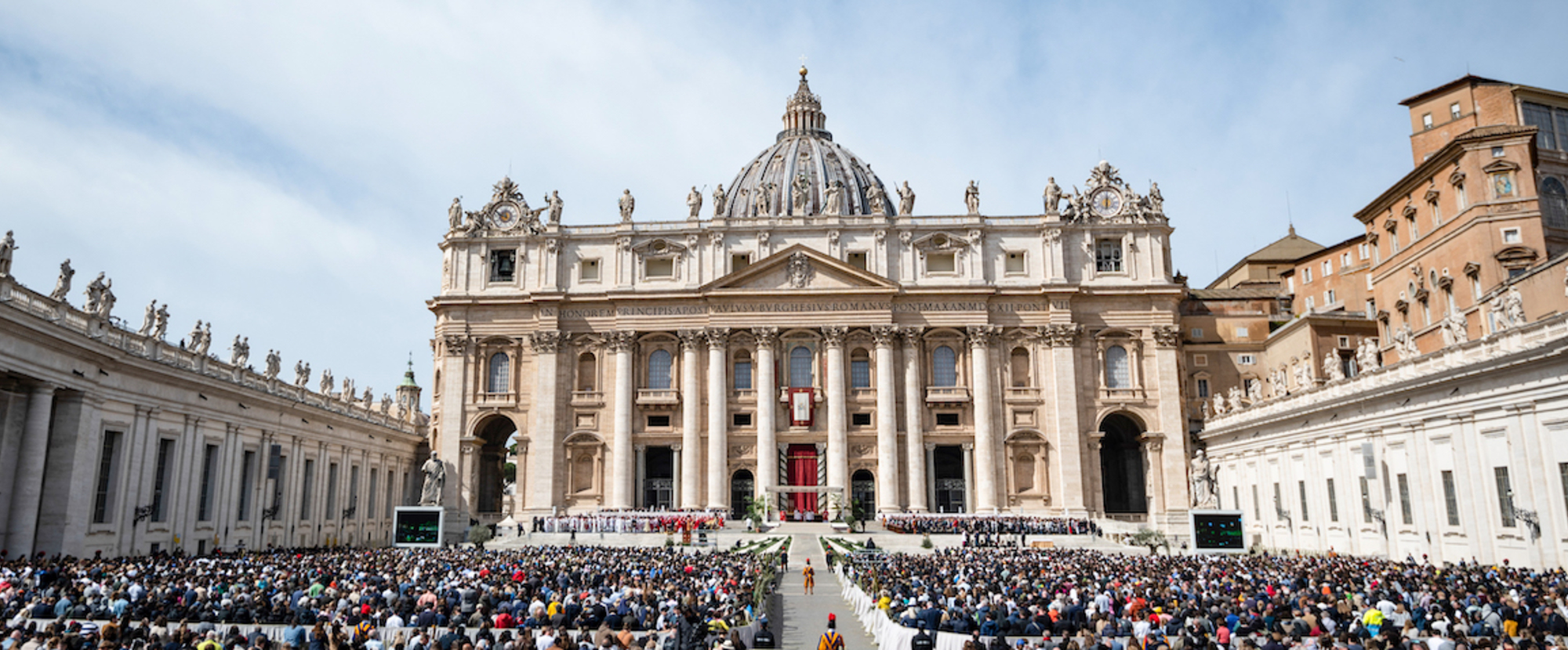 Messe mit Papst Franziskus auf dem Petersplatz an Palmsonntag am 02. April 2023 im Vatikan.