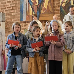 Textvortrag von Erstkommunionkindern